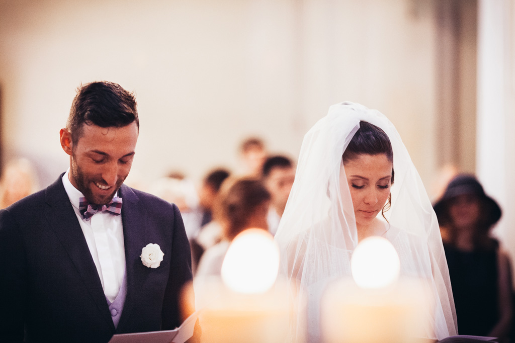 L'emozione degli sposi durante la cerimonia