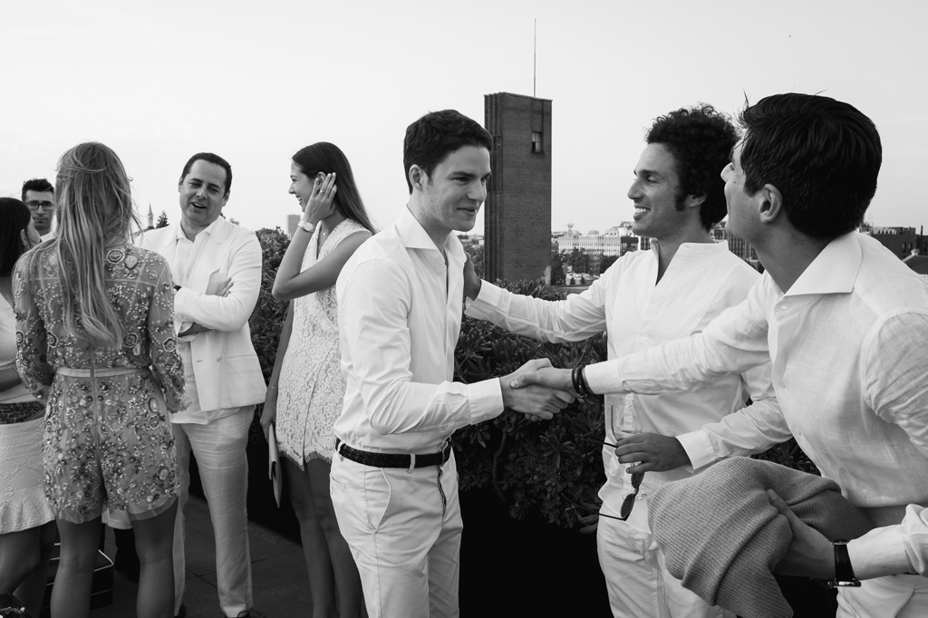 fotografo matrimonio milano ceresio festa piscina