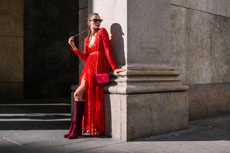 fotografo ritratto moda street milano tosca blu