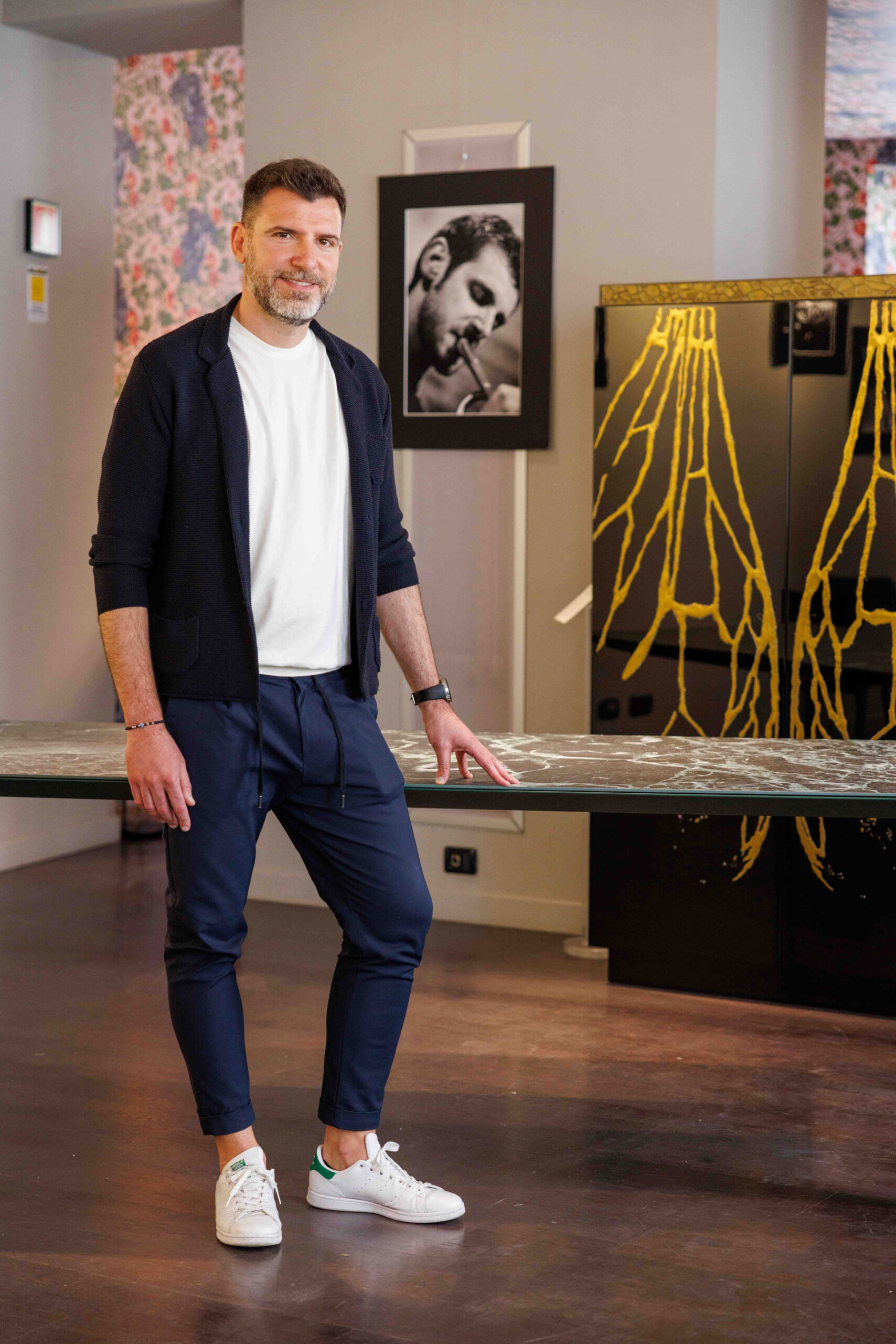 Ritratto con sedia midj fuorisalone evento