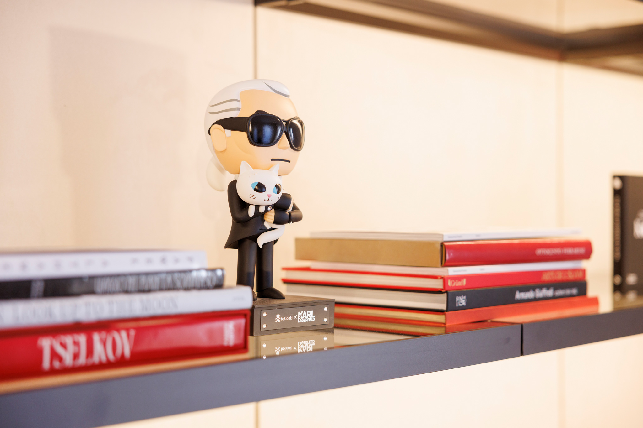 esposizione di interior design dell'evento karl lagerfeld