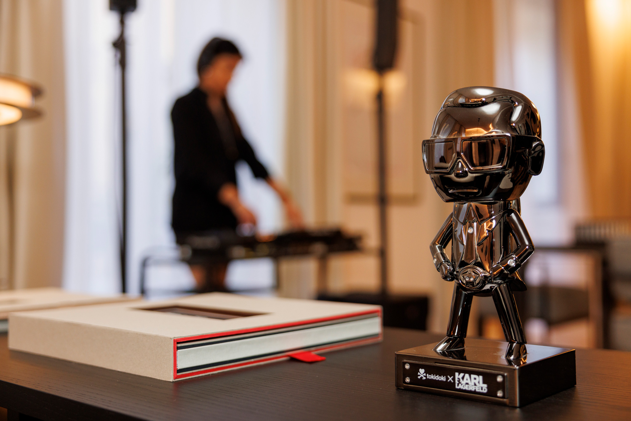 esposizione di interior design dell'evento karl lagerfeld