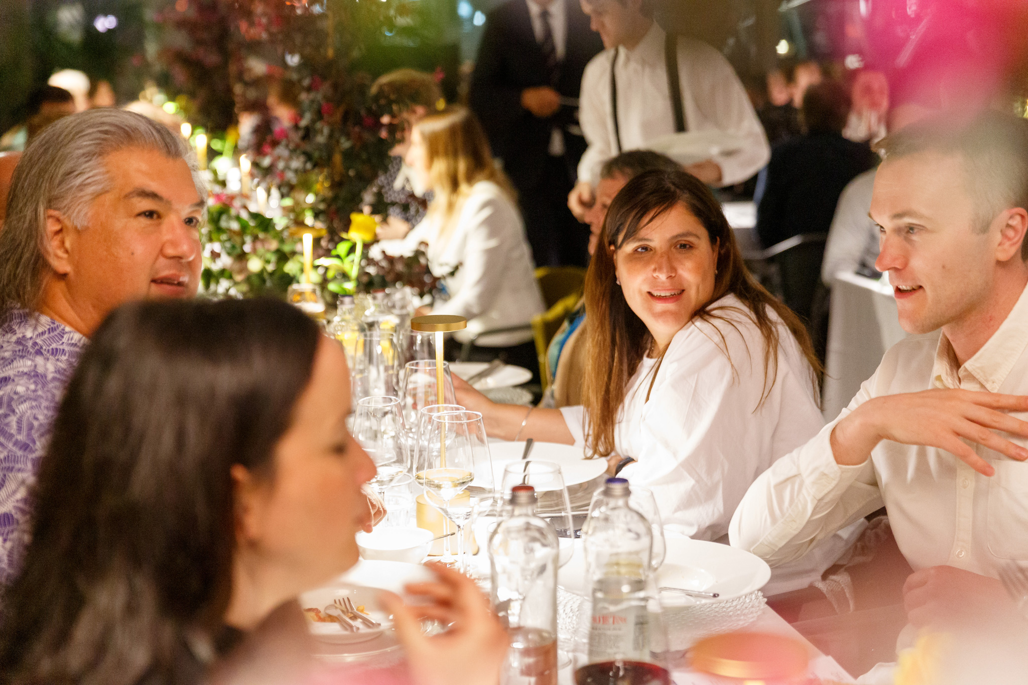 foto di partecipanti all'evento EuroQol che mangiano in un ristorante a Milano