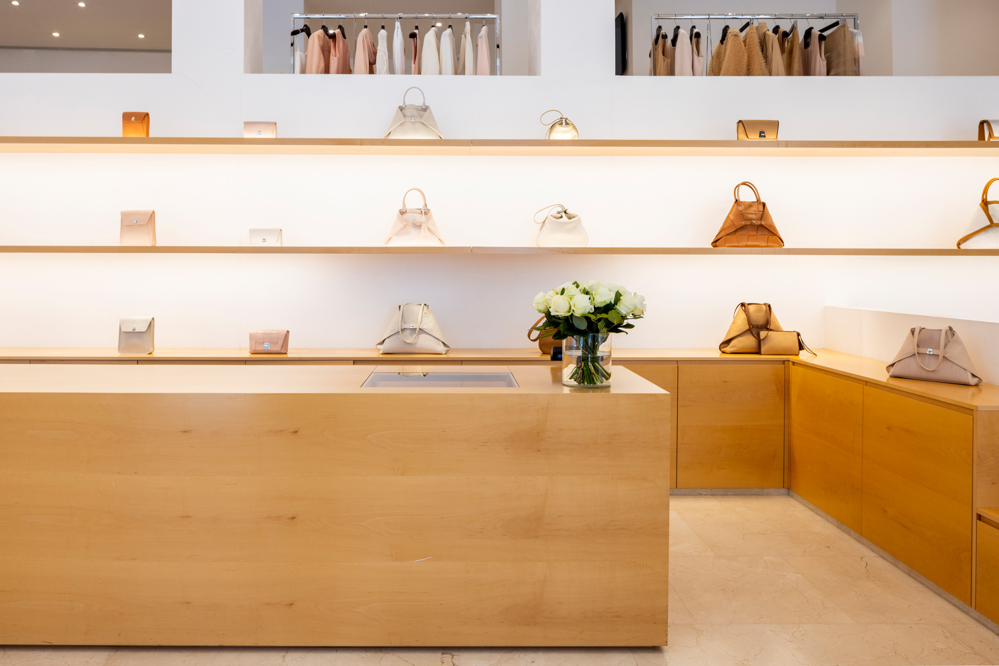 Servizio Fotografico di Architettura per la boutique Akris