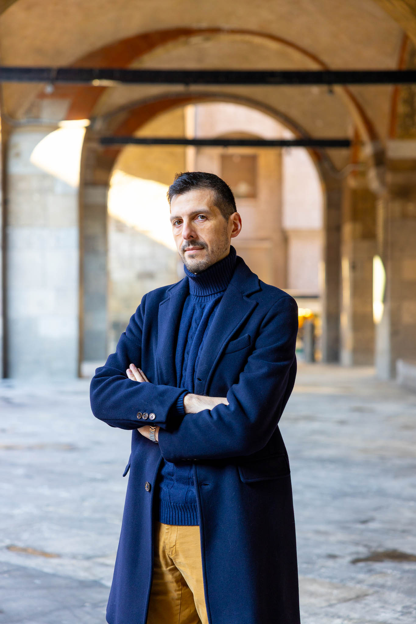 Ritratto in esterna in centro a Milano per personal branding